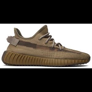 Yeezy “ Earth” grade school 6 ( Brand new ) c